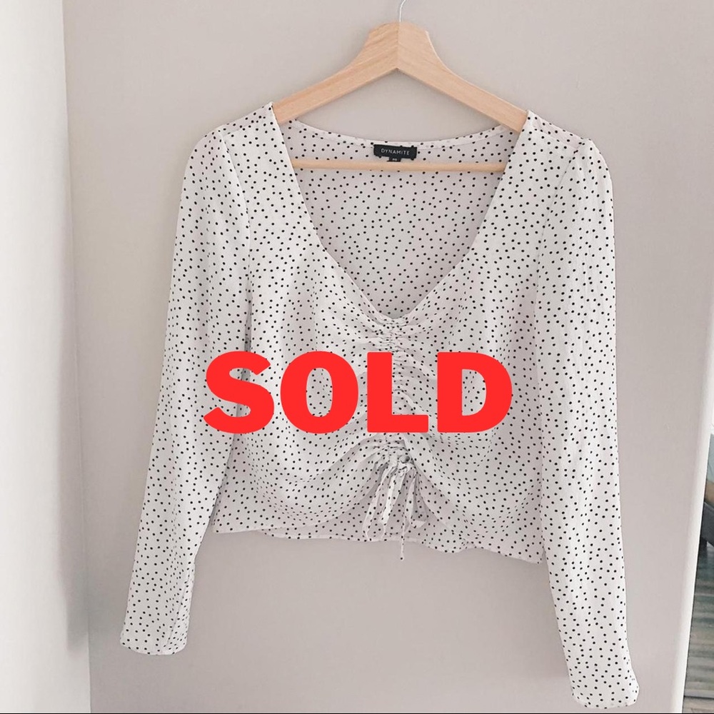 RUCHED POLKA DOT LONGSLEEVE TOP